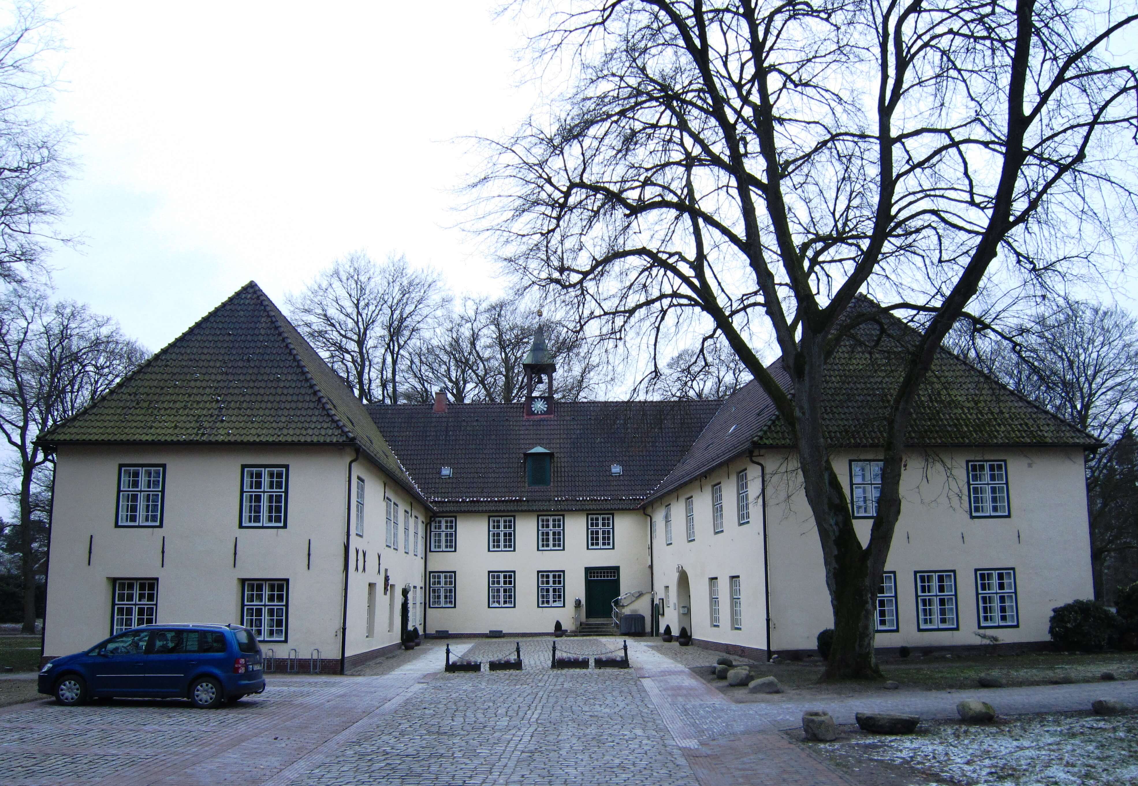 Schloss Neuenburg im Flecken Neuenburg, Gemeinde Zetel